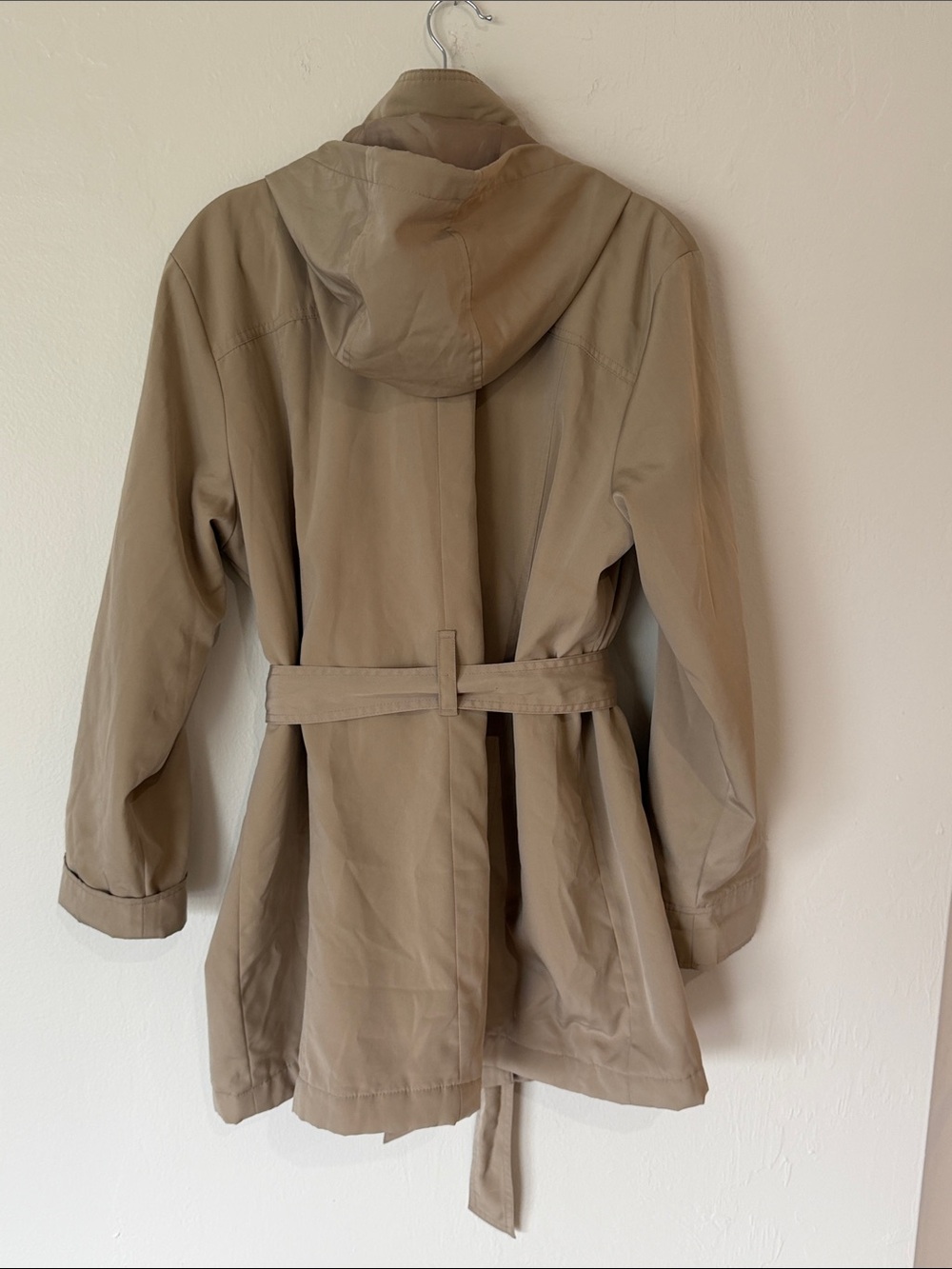 Basic Editions Khaki Trench Coat with Red Lining - Picture 3 of 4